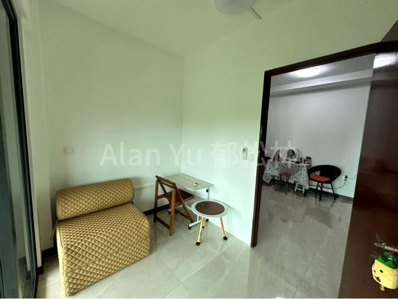 Common Room (Condo) for Rent in  Normanton Park - Image 12