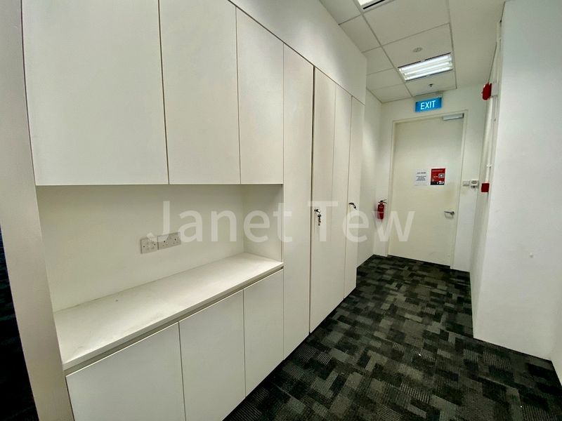 Office for Rent: Asia Square Tower 2 - Image 11
