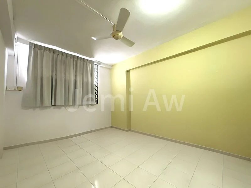 3 Room (3I) HDB for Sale in  171 Bishan Street 13 - Image 4