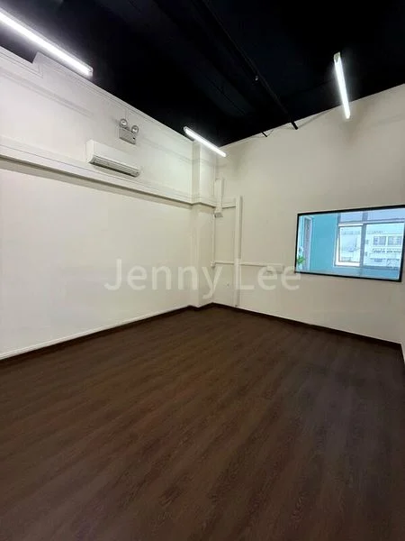 Light Industrial (B1) for Rent: Woodlands 11 - Image 1