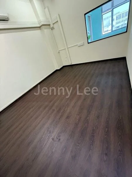 Light Industrial (B1) for Rent: Woodlands 11 - Image 3