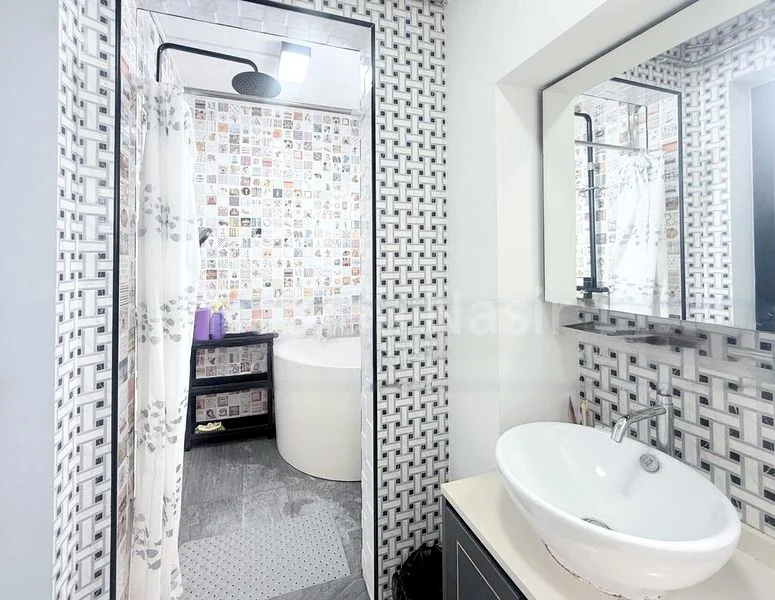 Jumbo HDB for Sale in  420 Woodlands Street 41 - Image 4