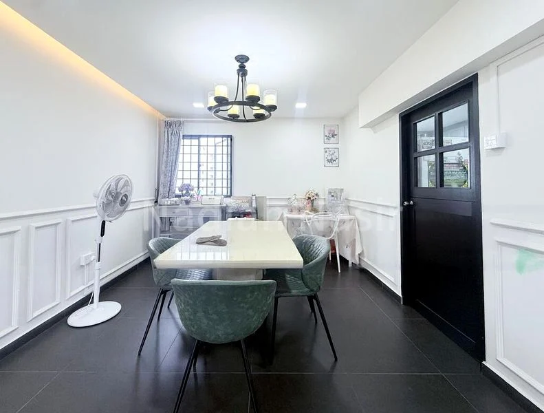Jumbo HDB for Sale in  420 Woodlands Street 41 - Image 10