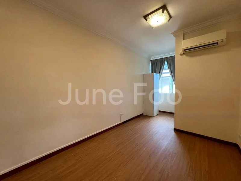Room (Landed) for Rent in  Koh Sek Lim Road - Image 3