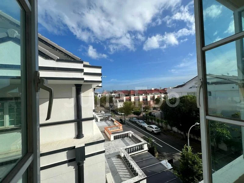 Room (Landed) for Rent in  Koh Sek Lim Road - Image 10