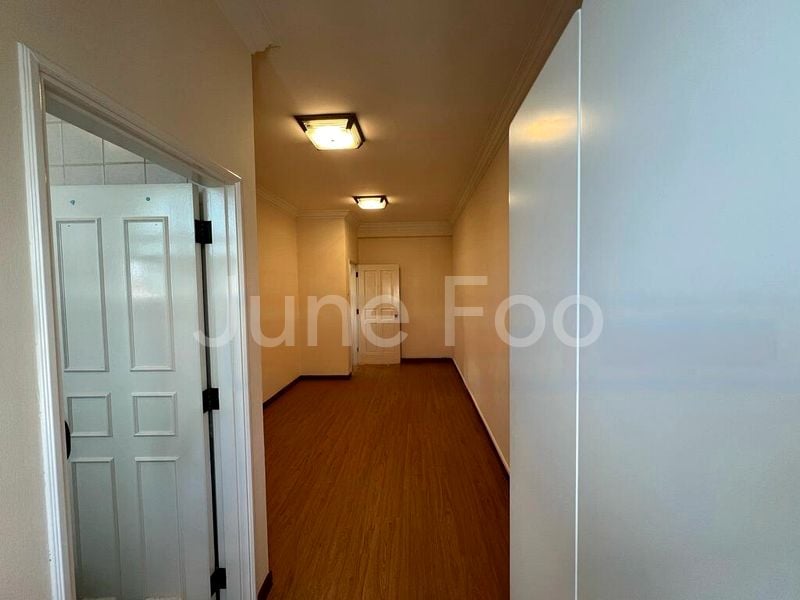 Room (Landed) for Rent in  Koh Sek Lim Road - Image 7