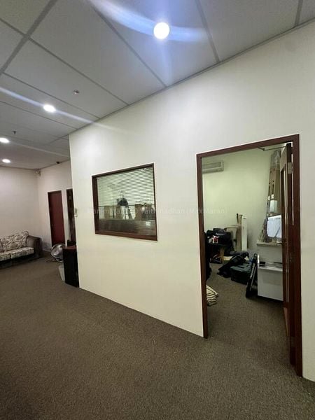 Light Industrial (B1) for Rent: "Bizlink Centre - Image 3