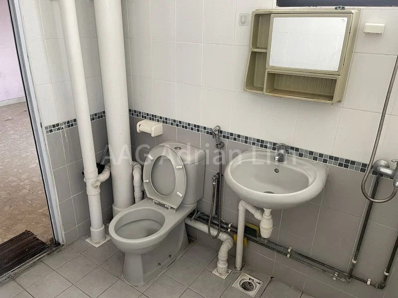 5 Room HDB for Rent in  120 Yishun Ring Road - Image 7