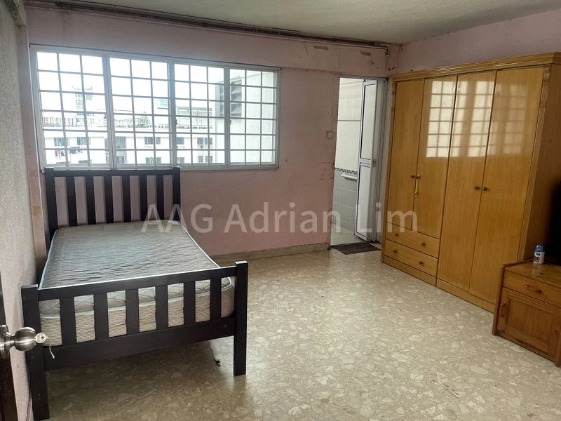 5 Room HDB for Rent in  120 Yishun Ring Road - Image 4