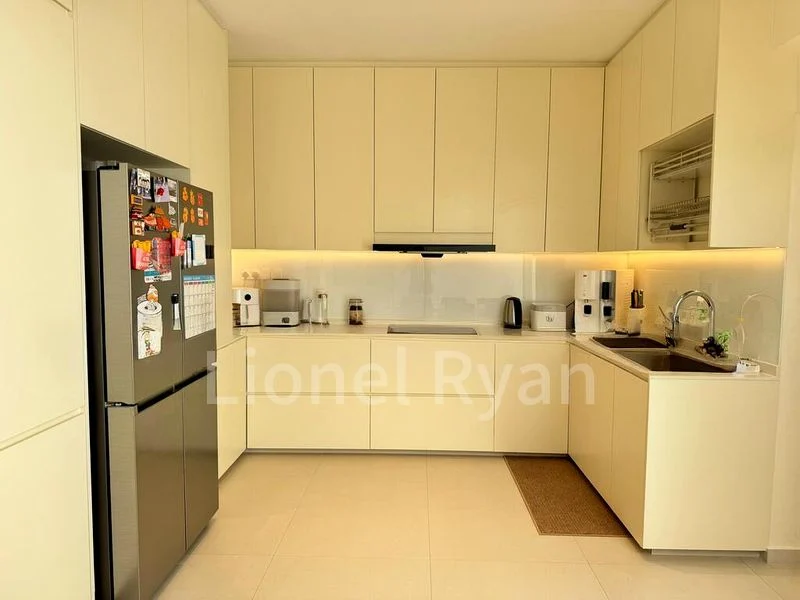 4 Bed Terraced House (Landed) for Sale in Jalan Angin Laut - Image 8