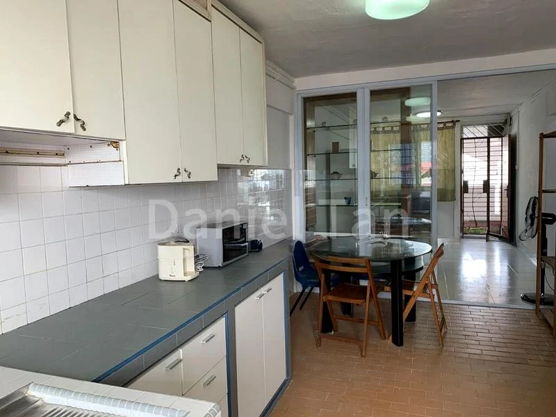 3 Room (3A) HDB for Rent in 403 Sin Ming Avenue - Image 3