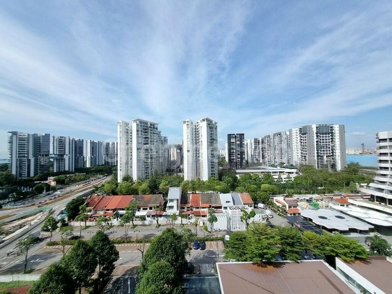 3 Bed Condo for Rent in  Parkway View - Image 1