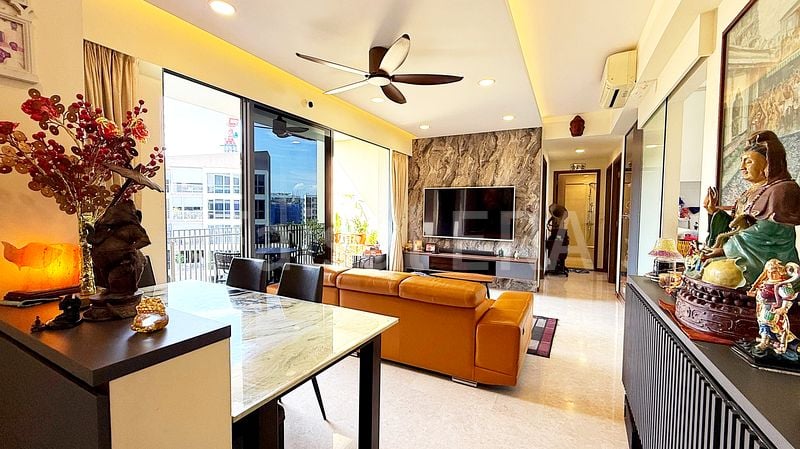 3 Bed Condo for Sale in  Palm Isles - Image 2