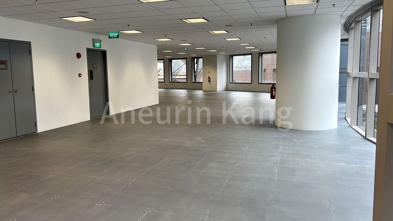 Office for Rent in  Centennial Tower - Image 11