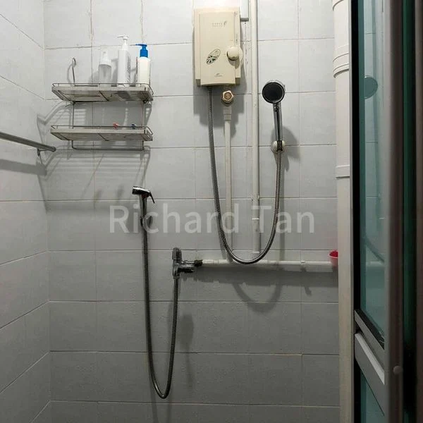 3 Room (3I) HDB for Sale in 98 Lorong 1 Toa Payoh - Image 7