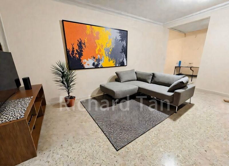 3 Room (3I) HDB for Sale in 98 Lorong 1 Toa Payoh - Image 1