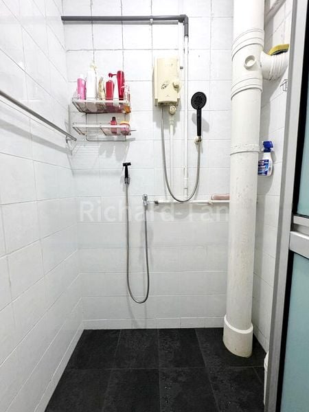 3 Room (3I) HDB for Sale in 98 Lorong 1 Toa Payoh - Image 4