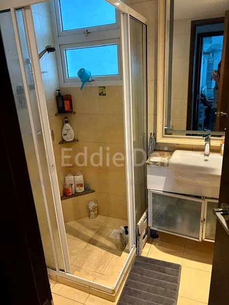 Master Room (Condo) for Rent in  The Warren - Image 3