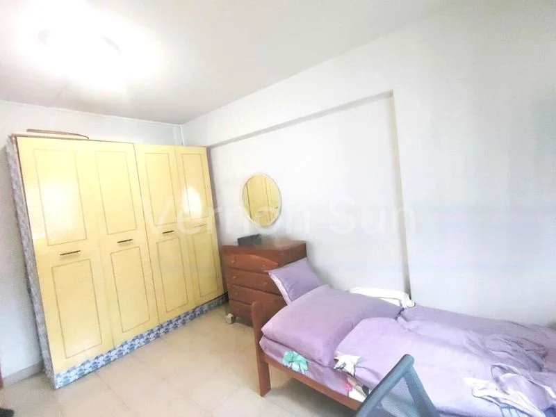 5 Room (5I) HDB for Sale in  219A Jurong East Street 21 - Image 4