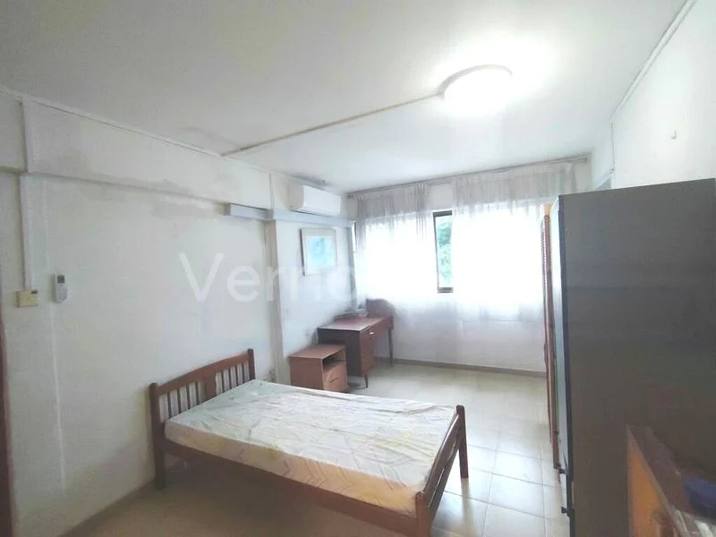 5 Room (5I) HDB for Sale in  219A Jurong East Street 21 - Image 3