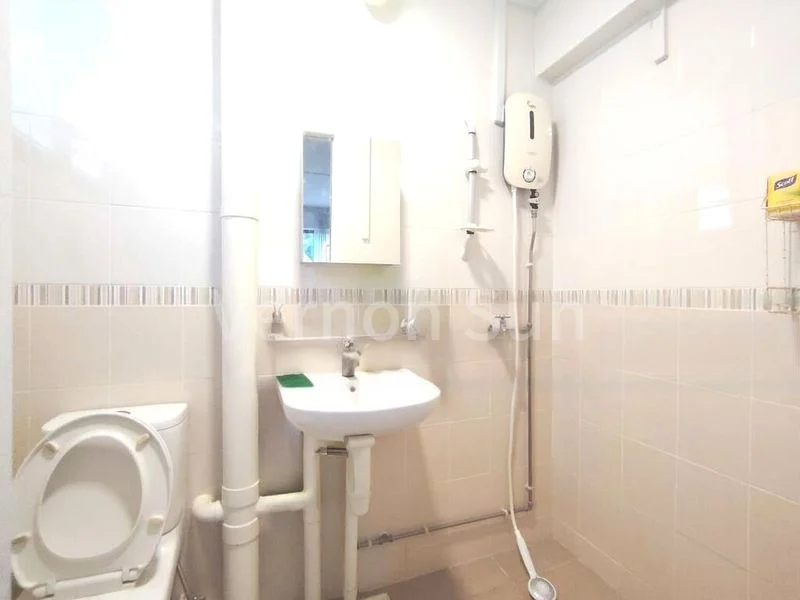 5 Room (5I) HDB for Sale in  219A Jurong East Street 21 - Image 1