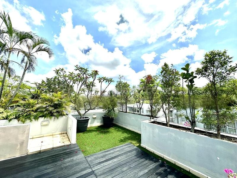 3 Bed Condo for Rent in  8 @ Mount Sophia - Image 11