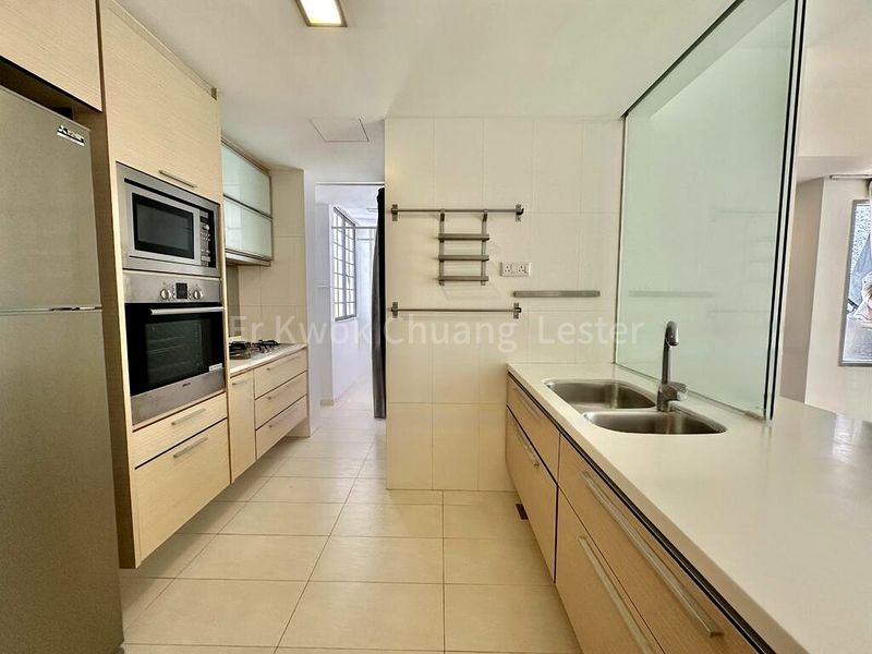 3 Bed Condo for Rent in  8 @ Mount Sophia - Image 15