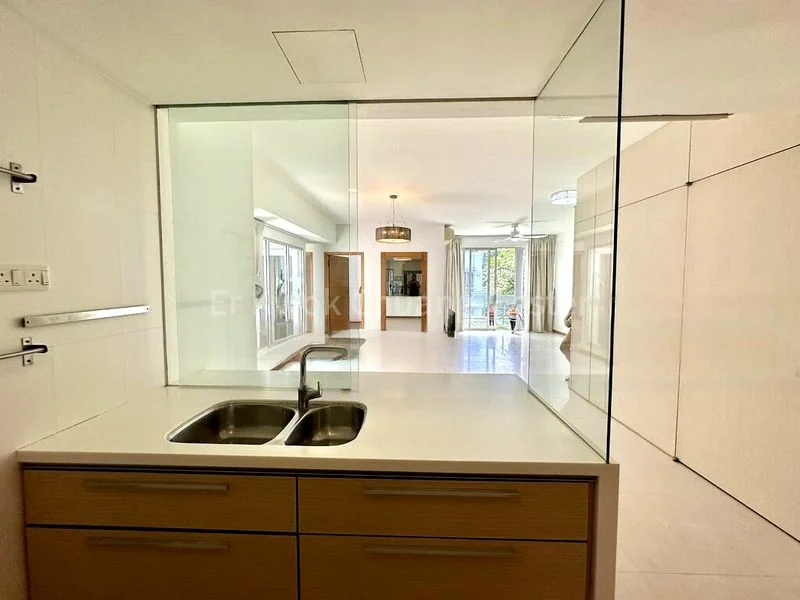 3 Bed Condo for Rent in  8 @ Mount Sophia - Image 1