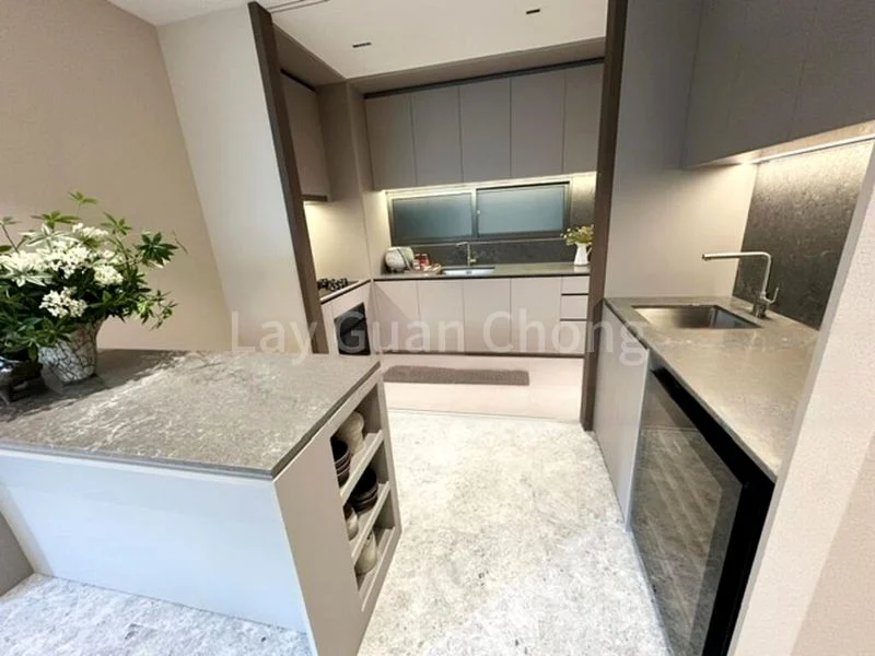 3 Bed Apartment (Condo) for Sale in Amberglades - Image 6