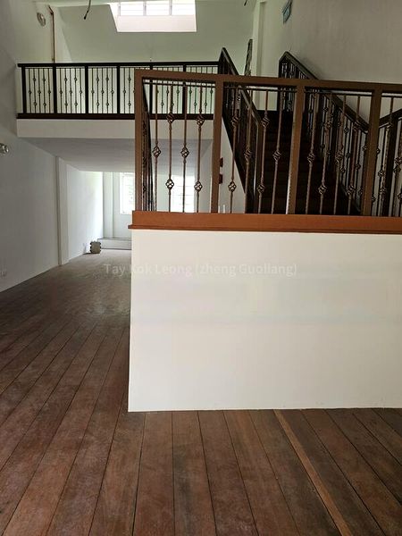 Office for Rent: South Bridge Road - Image 2