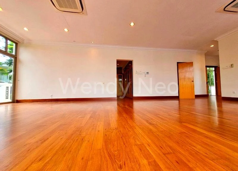 6 Bed Bungalow (Landed) for Rent in  Villas Holland - Image 11