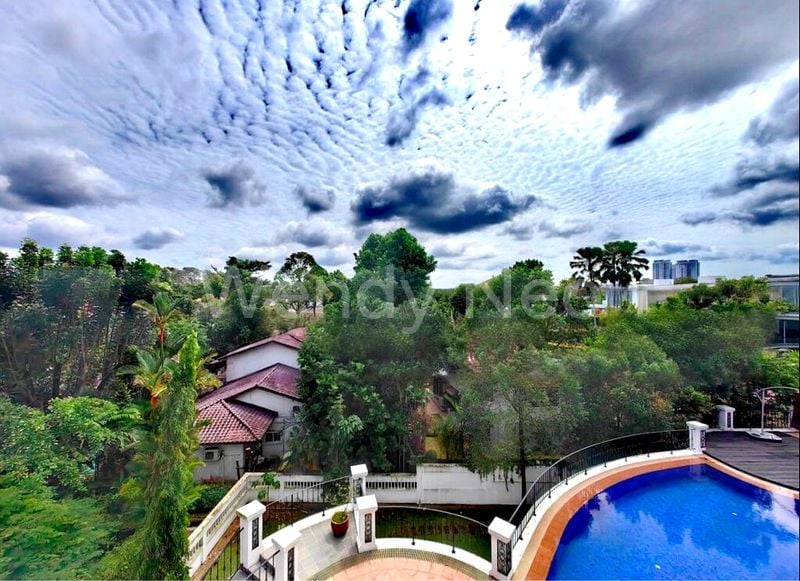 6 Bed Bungalow (Landed) for Rent in  Villas Holland - Image 1