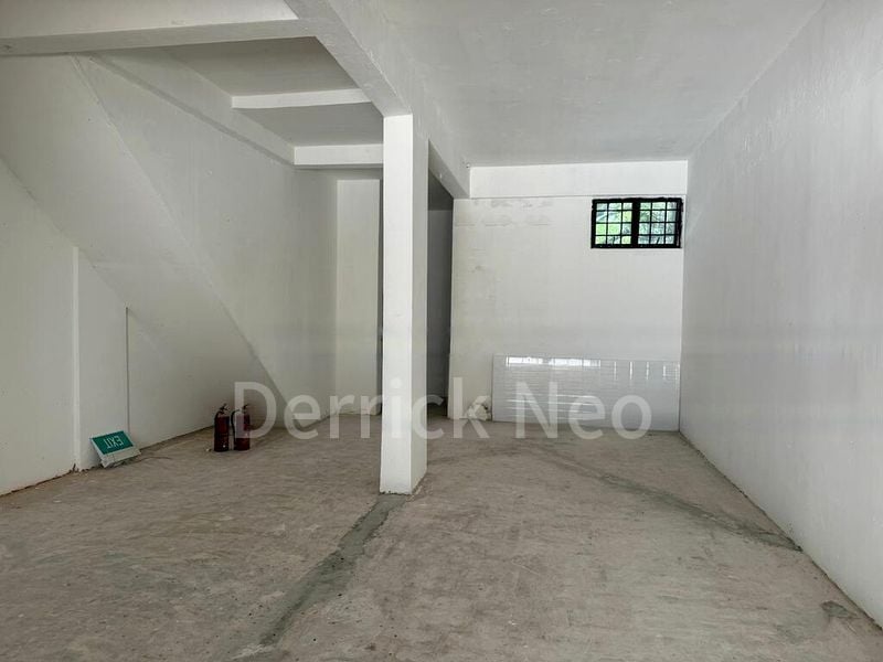 Shop / Shophouse for Rent: 705 Ang Mo Kio Avenue 8 - Image 2