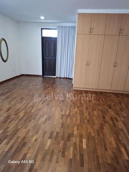 5 Bed Semi-Detached House (Landed) for Rent in  Eastwood Drive - Image 10