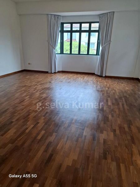 5 Bed Semi-Detached House (Landed) for Rent in  Eastwood Drive - Image 6
