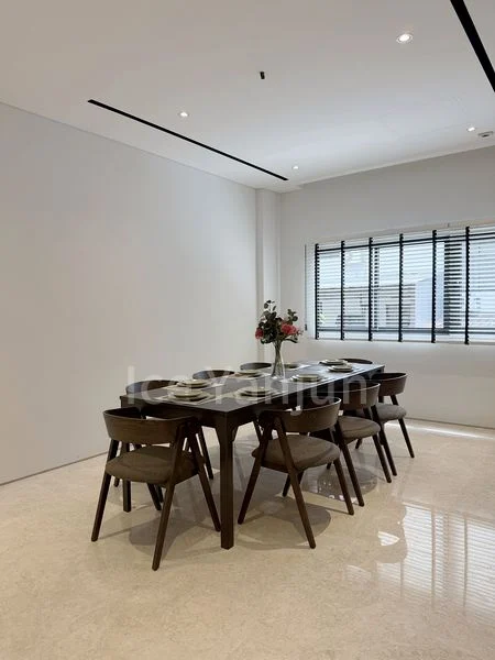 5+1 Bed Terraced House (Landed) for Sale in  Jalan Elok - Image 5