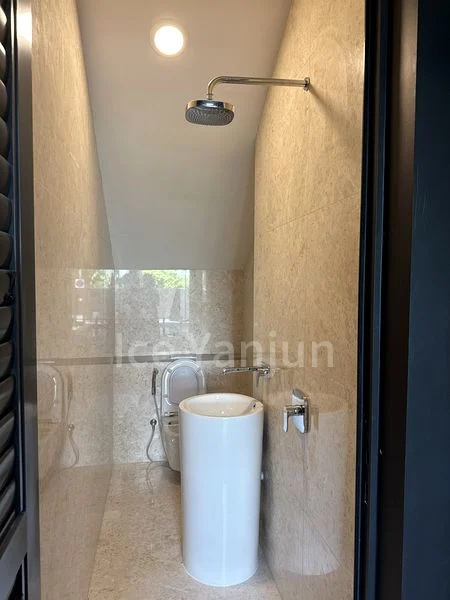 5+1 Bed Terraced House (Landed) for Sale in  Jalan Elok - Image 14