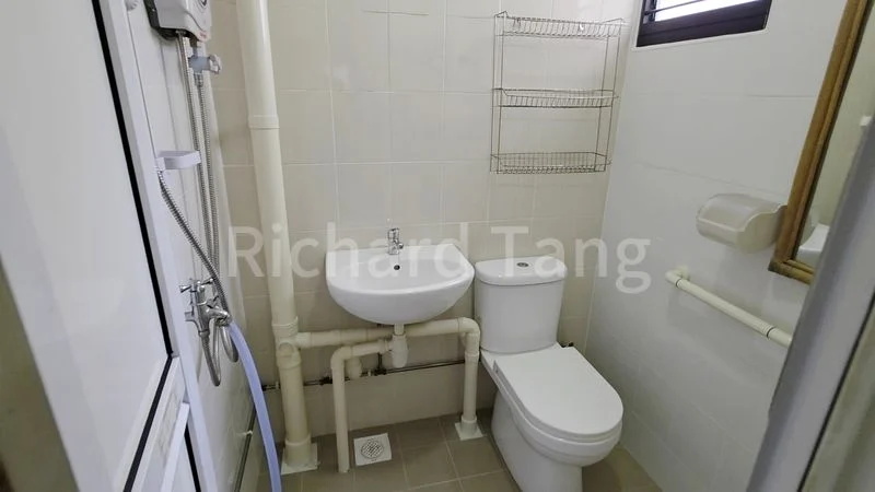 3 Room (3NG) HDB for Sale in  442 Ang Mo Kio Avenue 10 - Image 4