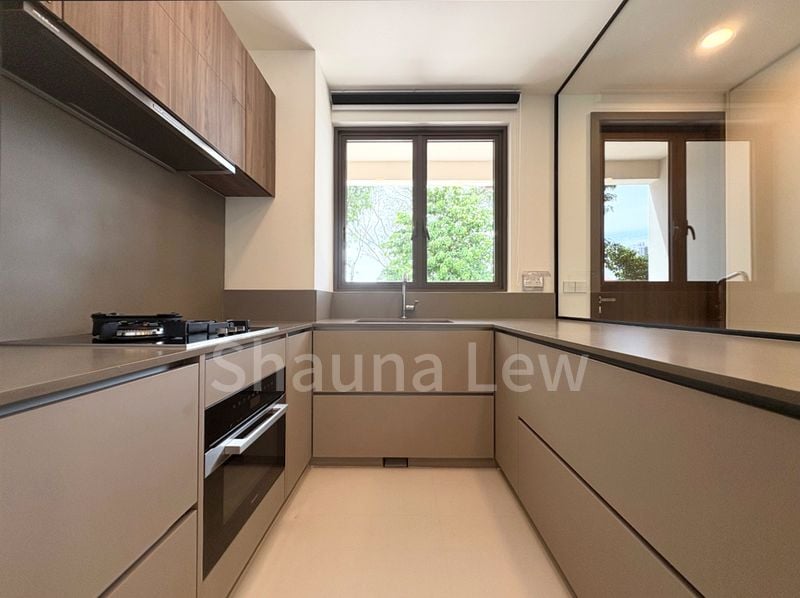 4 Bed Apartment (Condo) for Rent in Parksuites - Image 8