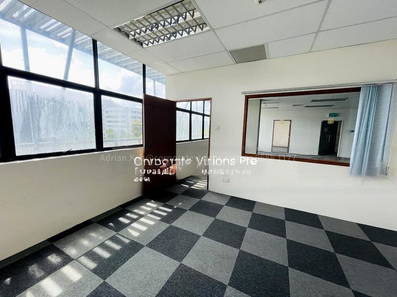 Light Industrial (B1) for Rent: PAYA LEBAR RD, SEMI-FITTED CORPORATE SPACE; Lift Lobby Frontage, 5 mins to MRT, with Ample carpark. - Image 6