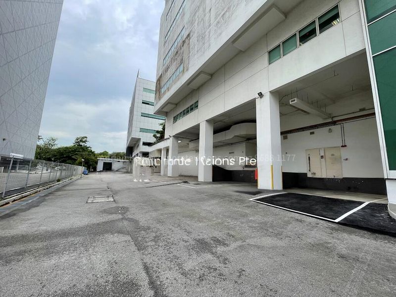 Light Industrial (B1) for Rent: PAYA LEBAR RD, SEMI-FITTED CORPORATE SPACE; Lift Lobby Frontage, 5 mins to MRT, with Ample carpark. - Image 8