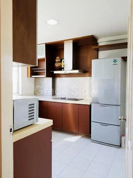 4 Bed Condo for Sale in  Elias Green - Image 5