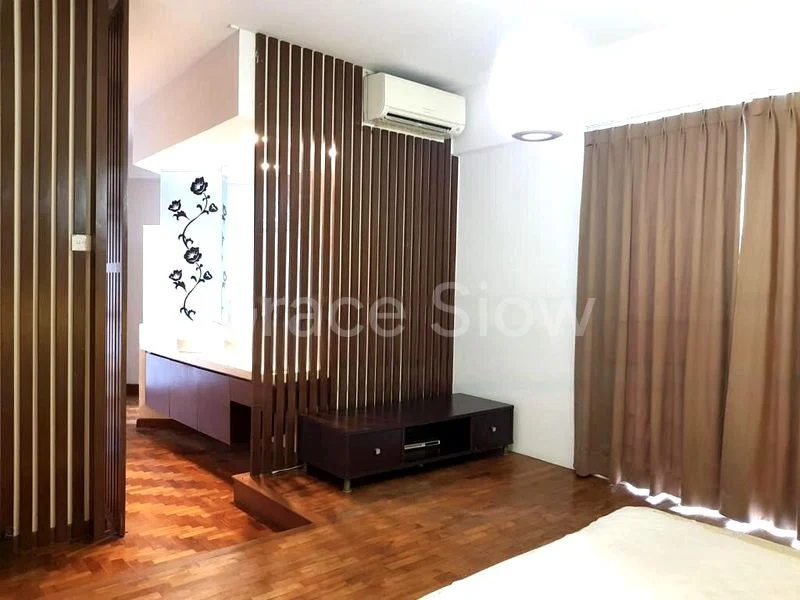 4 Bed Condo for Sale in  Elias Green - Image 3