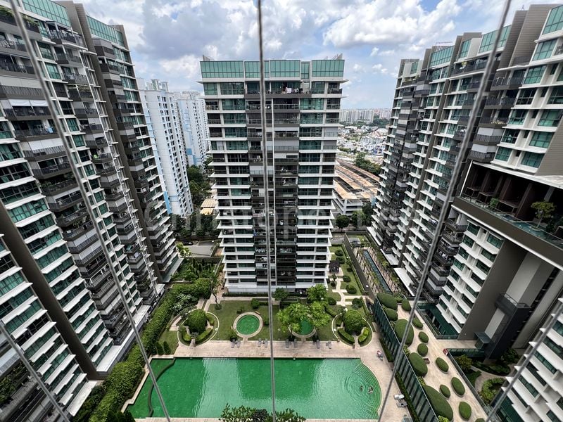 4 Bed Executive Condo for Sale in The Topiary - Image 1