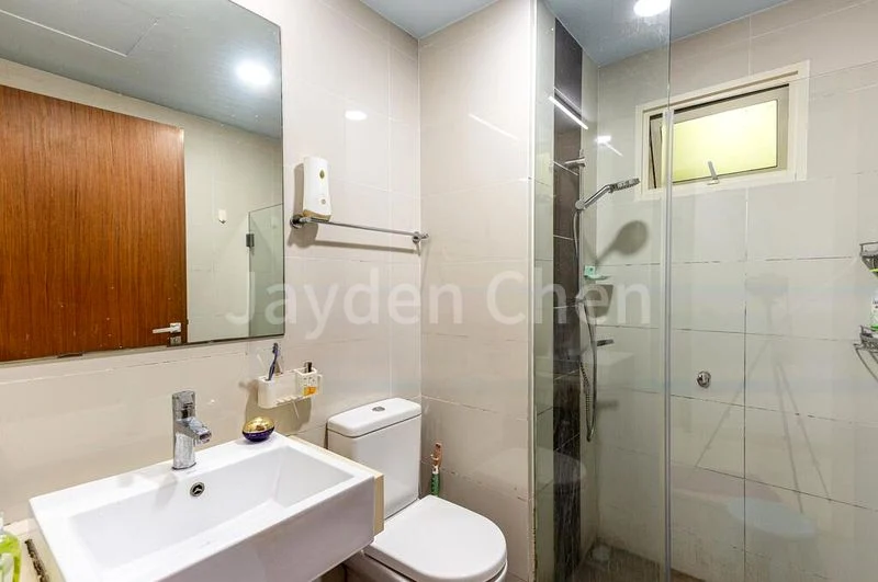 3 Bed Executive Condo for Sale in Watercolours - Image 11