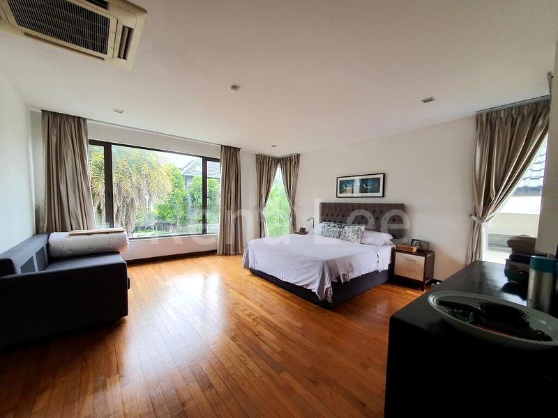 6 Bed Bungalow (Landed) for Sale in  Grove Drive - Image 10