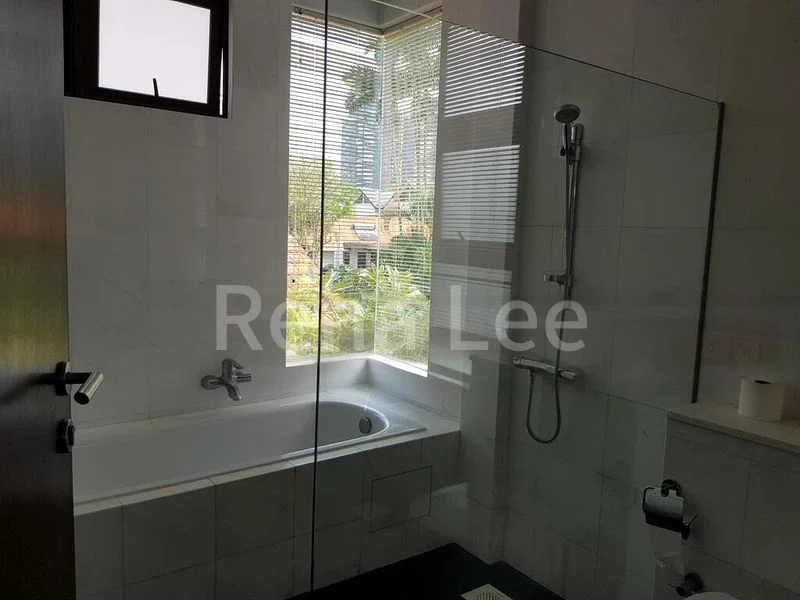 6 Bed Bungalow (Landed) for Sale in  Grove Drive - Image 2