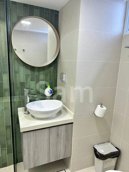 Master Room (Condo) for Rent in  Keng Soon Building - Image 4