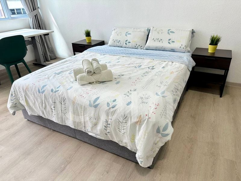 Master Room (Condo) for Rent in  Keng Soon Building - Image 1