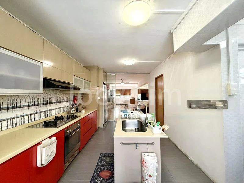 Jumbo HDB for Sale in  460 Tampines Street 42 - Image 3